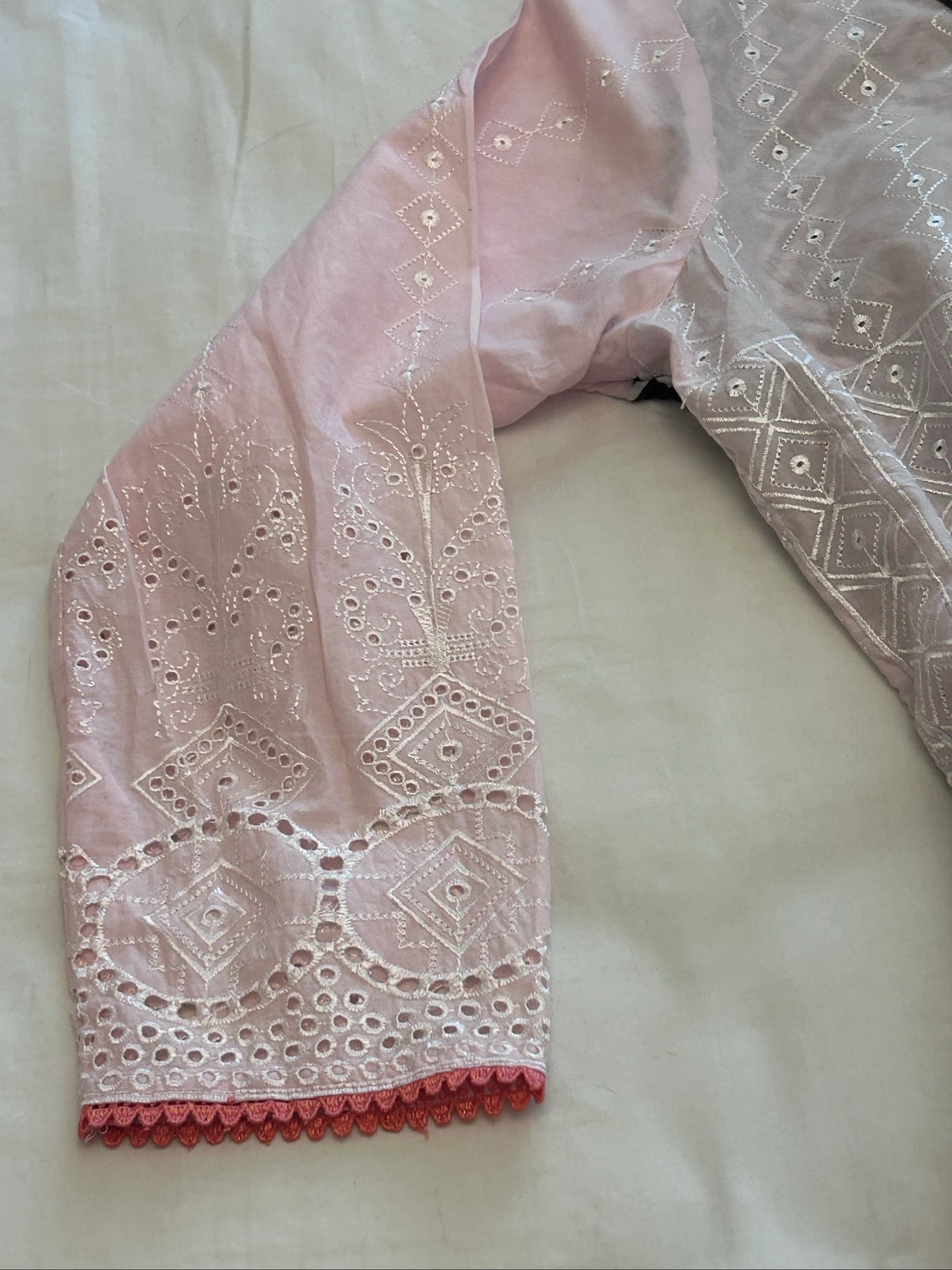 Kurta hindou original indien style angrakha avec broderies blanches style Chikankari taille M – photo 3